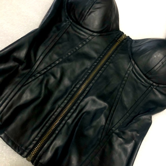 Charlotte Russe Black Camisole with Zipper - Picture 5 of 11